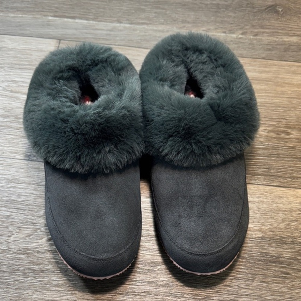 Sorel Cozy gray Faux Fur Women's Slippers size 10 (s200)